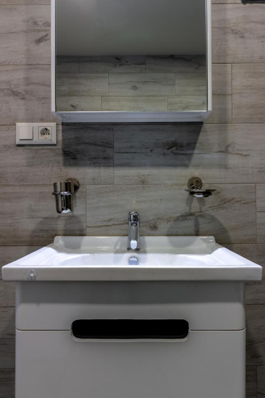 Modern Apartment In Old Tbilisi Bagian luar foto